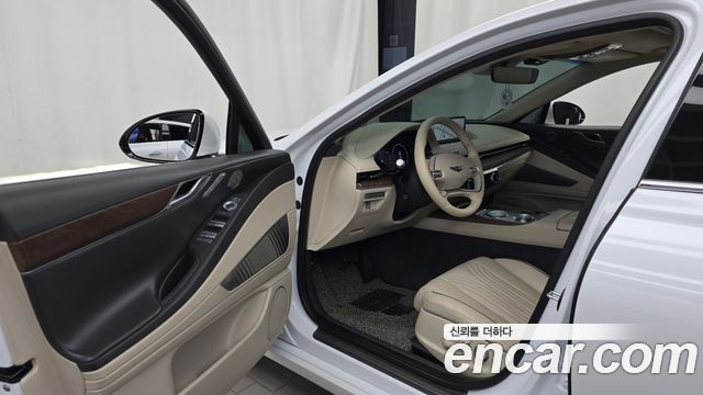 Genesis G80 2022 — photo 13