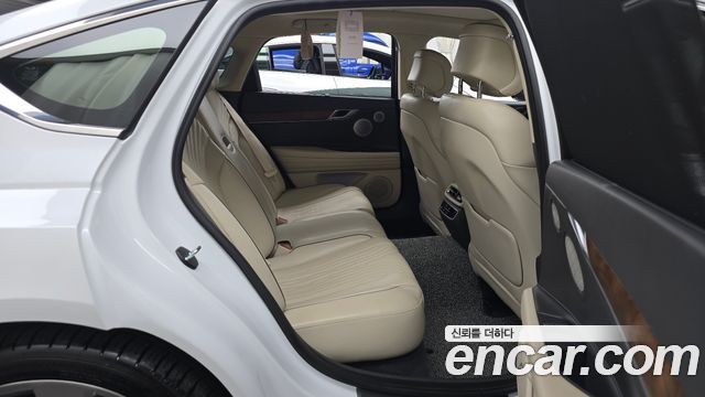 Genesis G80 2022 — photo 17