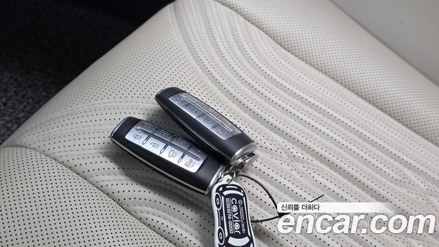 Genesis G80 2022 — photo 22