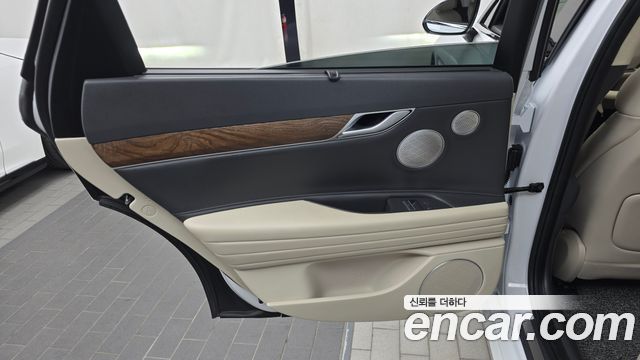 Genesis G80 2022 — photo 15