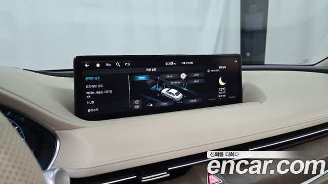 Genesis G80 2022 — photo 31