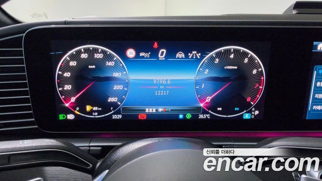 Mercedes-Benz GLE-Class 2026 — photo 15
