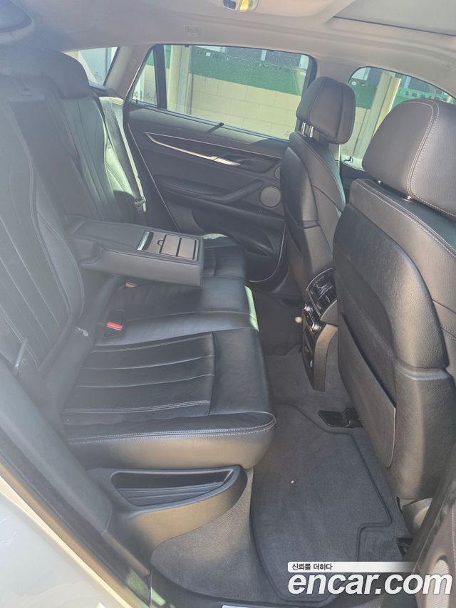 BMW X6 2019 — photo 15