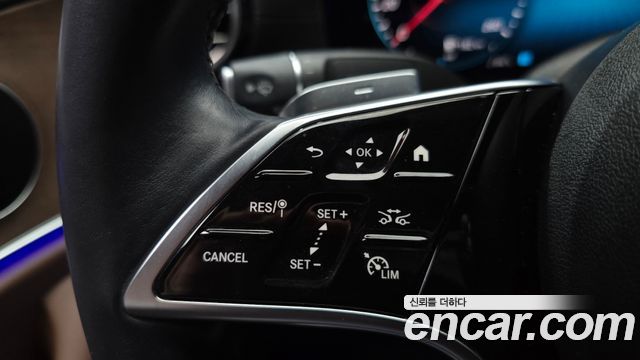 Mercedes-Benz E-Class 2021 — photo 26