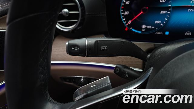 Mercedes-Benz E-Class 2021 — photo 28