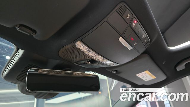 Mercedes-Benz E-Class 2021 — photo 32
