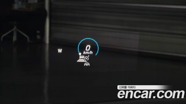 Mercedes-Benz E-Class 2021 — photo 33