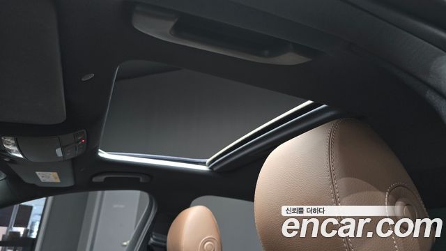 Mercedes-Benz E-Class 2021 — photo 34