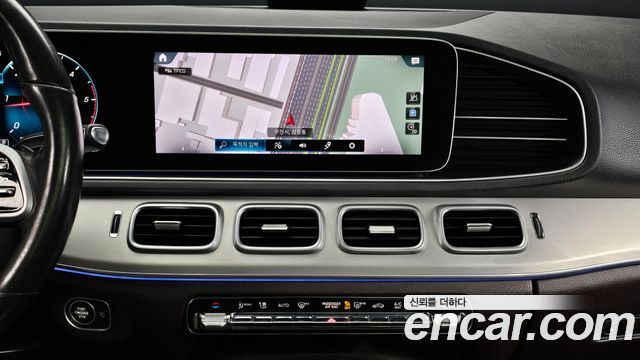 Mercedes-Benz GLE-Class 2020 — photo 14