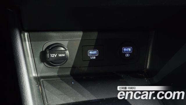 Hyundai Sonata 2022 — photo 19
