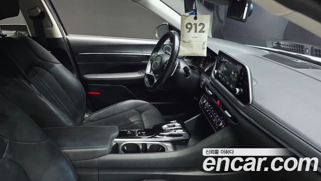 Hyundai Sonata 2022 — photo 25