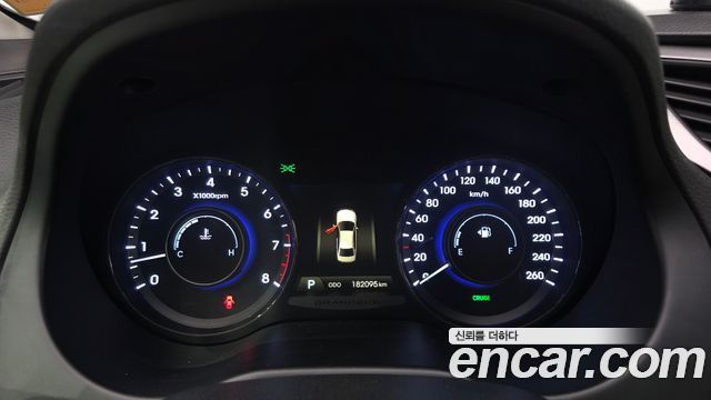 Hyundai Grandeur 2013 — photo 8