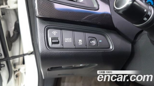 Hyundai Grandeur 2013 — photo 16