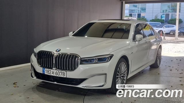 BMW 7-Series 2022 — photo 1