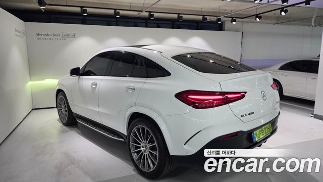 Mercedes-Benz GLE-Class 2026 — photo 3