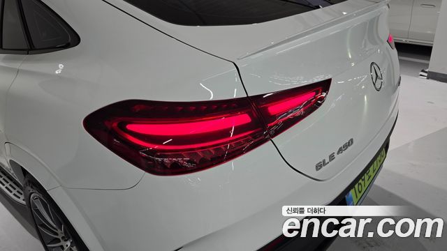 Mercedes-Benz GLE-Class 2026 — photo 13