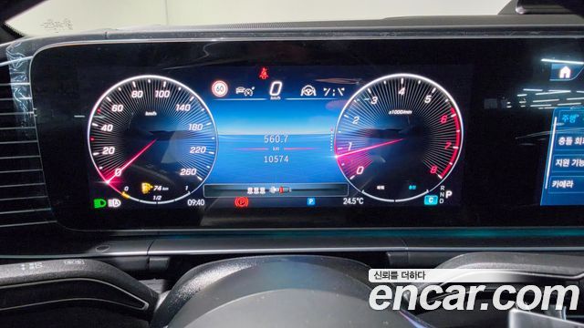 Mercedes-Benz GLE-Class 2026 — photo 16