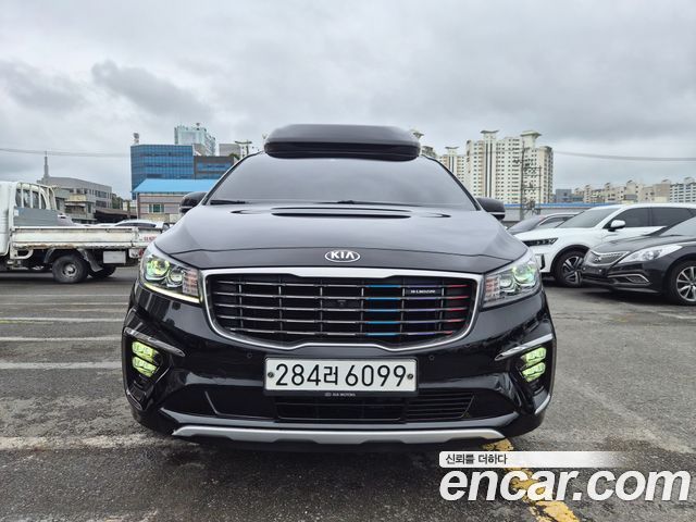 Kia Canival 2020 — photo 3