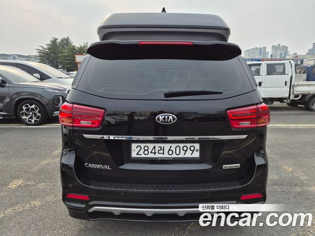 Kia Canival 2020 — photo 4