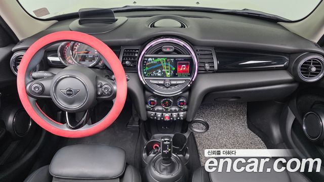 Mini Cooper 2020 — photo 10