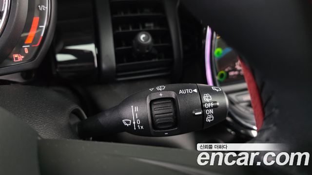 Mini Cooper 2020 — photo 24