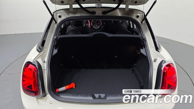 Mini Cooper 2020 — photo 26