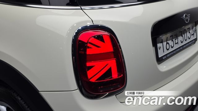Mini Cooper 2020 — photo 9