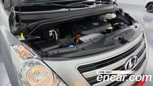 Hyundai Starex 2017 — photo 6
