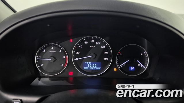 Hyundai Starex 2017 — photo 8