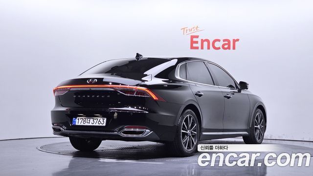Hyundai Grandeur 2022 — photo 2
