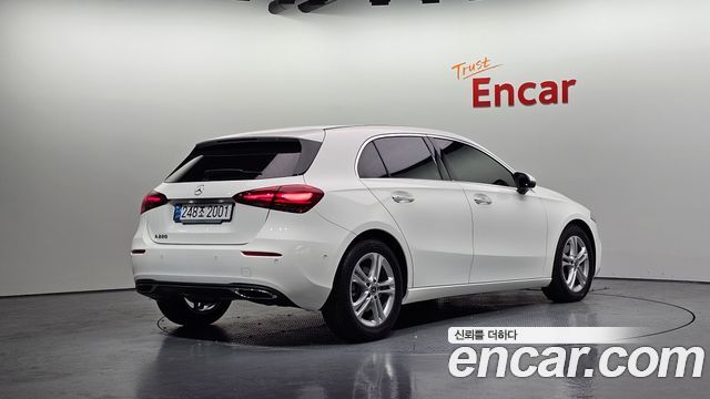 Mercedes-Benz A-Class 2024 — photo 2