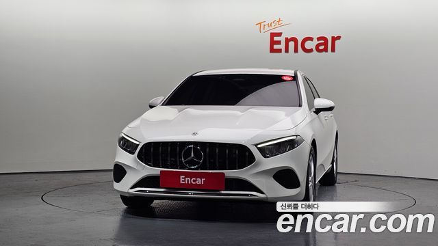 Mercedes-Benz A-Class 2024 — photo 3