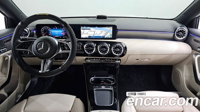 Mercedes-Benz A-Class 2024 — photo 10