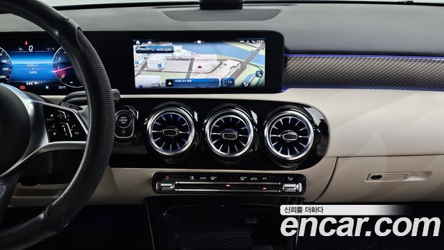 Mercedes-Benz A-Class 2024 — photo 22