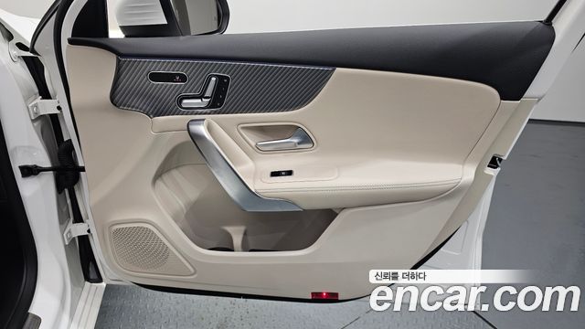 Mercedes-Benz A-Class 2024 — photo 14