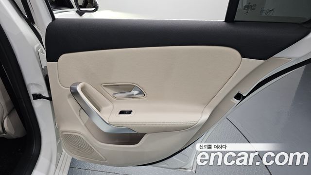 Mercedes-Benz A-Class 2024 — photo 15