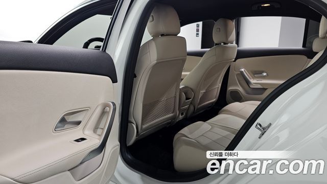 Mercedes-Benz A-Class 2024 — photo 16