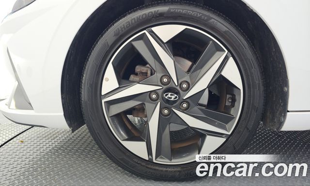 Hyundai AVANTE 2021 — photo 5
