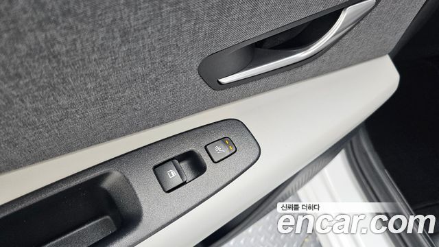 Hyundai AVANTE 2021 — photo 25