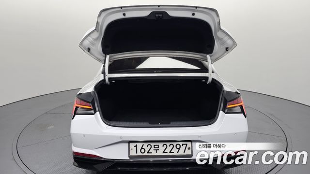 Hyundai AVANTE 2021 — photo 26