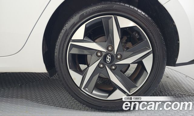 Hyundai AVANTE 2021 — photo 7