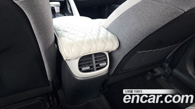 Hyundai AVANTE 2021 — photo 34