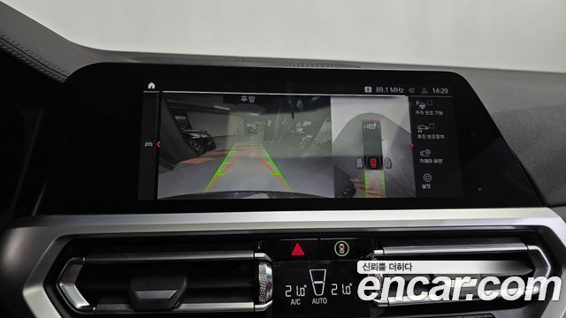 BMW 3-Series 2019 — photo 20