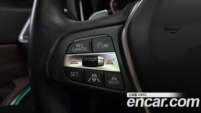 BMW 3-Series 2019 — photo 22