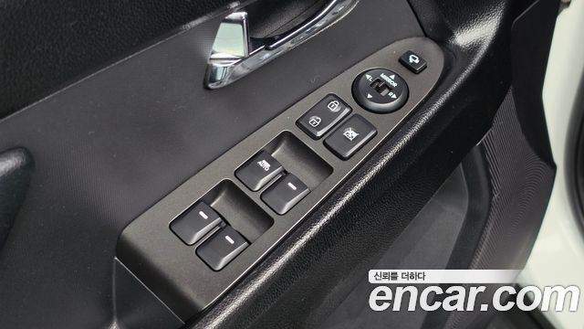 Kia Sportage 2013 — photo 17