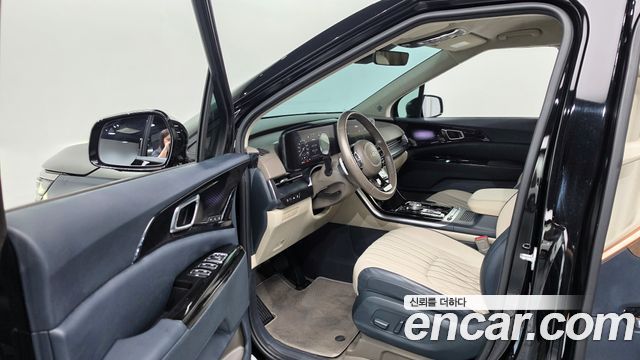 Kia Canival 2023 — photo 10