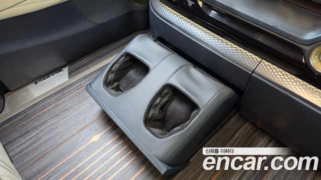 Kia Canival 2023 — photo 12