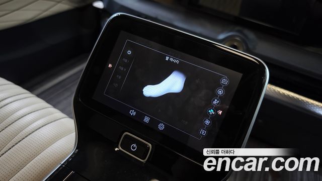 Kia Canival 2023 — photo 13