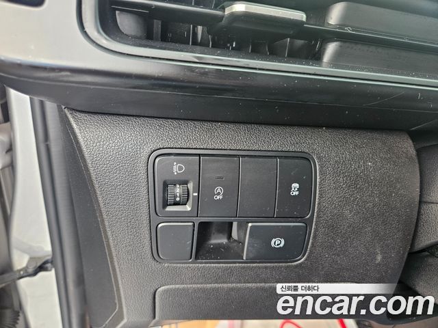 Hyundai Staria 2022 — photo 18