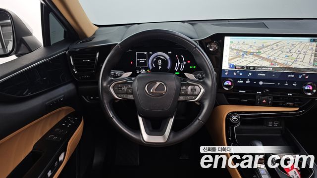 Lexus NX 2022 — photo 12